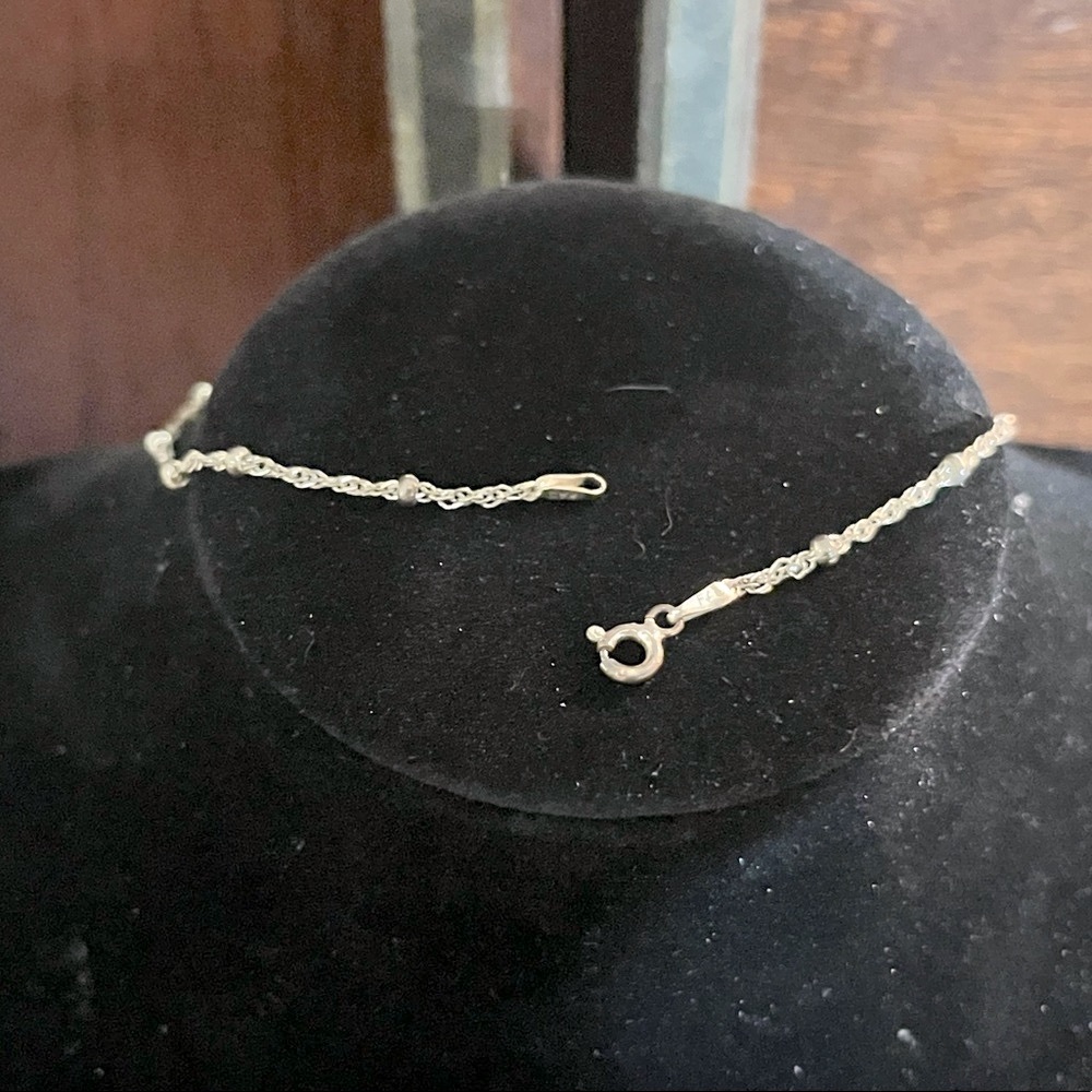 Simple Elegant Silver Anklet - Picture 4 of 4